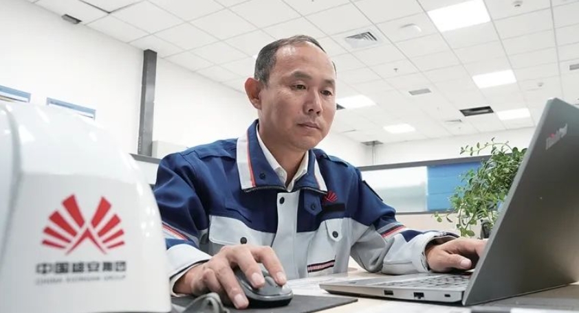  李坦：用智慧筑牢城市生命线的开“路”先锋