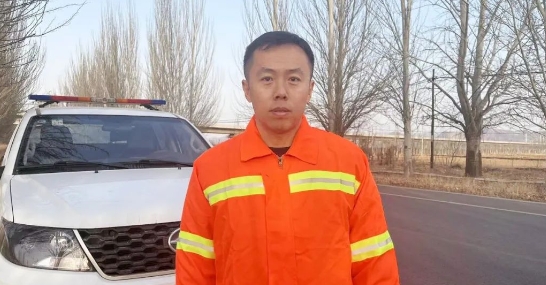 来看公路人张润刚的故事~