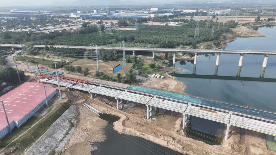 泲河大桥建设进入冲刺阶段 预计10月底完工